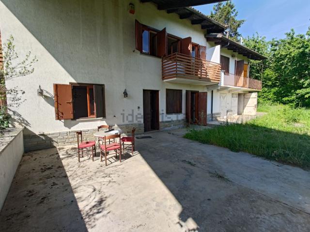 Case e ville in vendita di 200 m² in Via Costa Trucchi, 20
