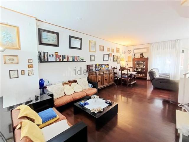 Case e ville in vendita di 200 m² in Via Calcinaia