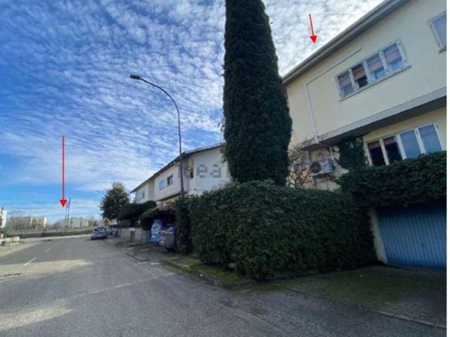 Case e ville in vendita di 200 m² in Via B. Buozzi