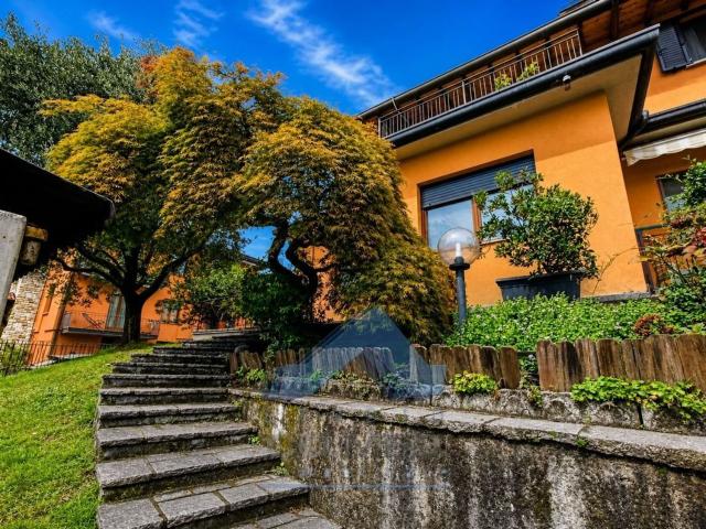 Case e ville in vendita di 200 m² in Via Gorizia