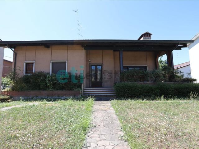 Case e ville in vendita di 200 m² in Via Giannantonio Perreau, 11