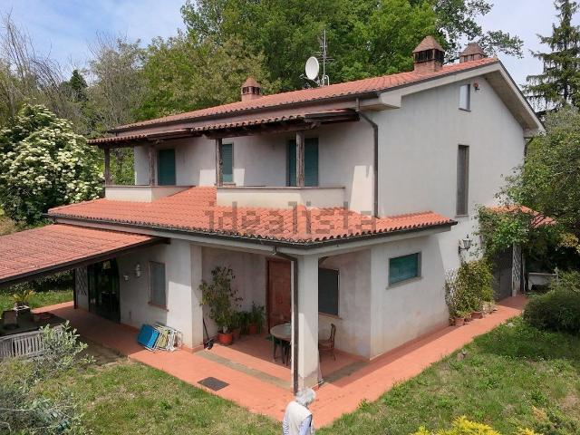 Case e ville in vendita di 200 m² in Via Grotta