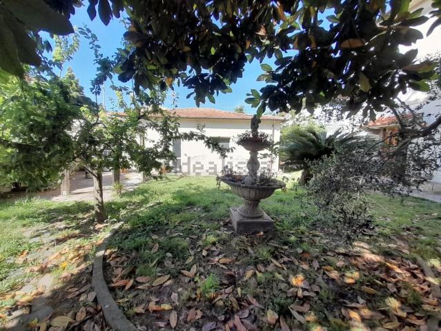 Case e ville in vendita di 200 m² in Via dei Mille