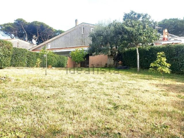 Case e ville in vendita di 200 m² in Via del Buon Ricovero