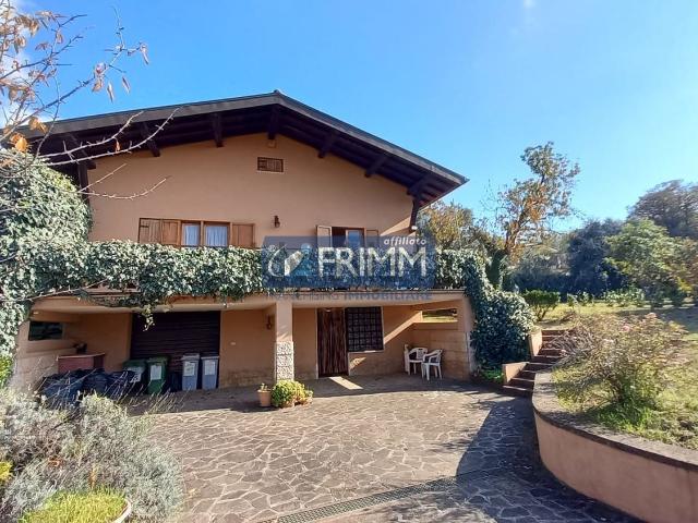Case e ville in vendita di 200 m² in Via delle Piagge