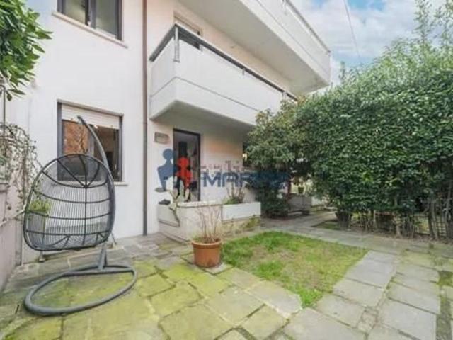 Case e ville in vendita di 200 m² in Via Felice Cavallotti