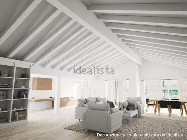 Case e ville in vendita di 200 m² in Via Ferrara