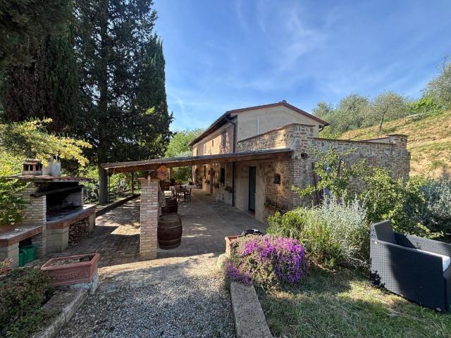 Case e ville in vendita di 200 m² in Via Italia