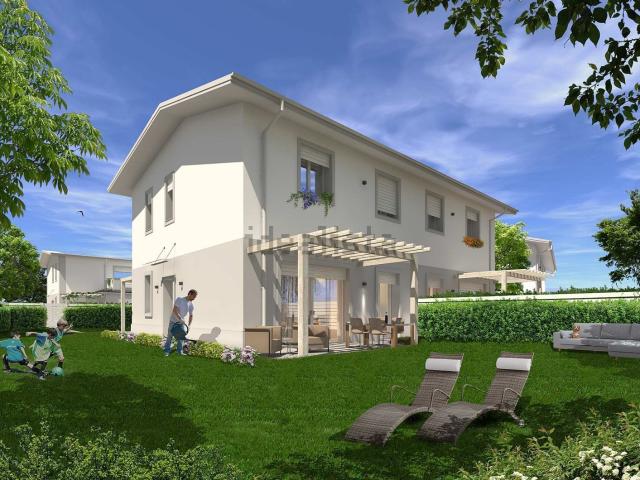 Case e ville in vendita di 200 m² in Via Jacopo da Porto Sud, 171