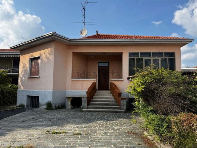Case e ville in vendita di 200 m² in Via Leonardo da Vinci, 19