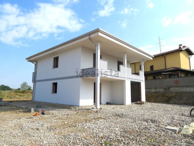 Case e ville in vendita di 200 m² in Via Molino Vecchio