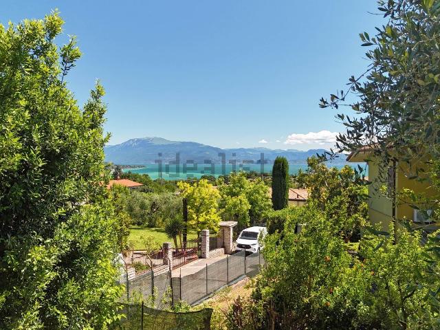 Case e ville in vendita di 200 m² in Via Monte Falò