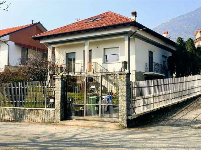 Case e ville in vendita di 200 m² in Via San Rocco