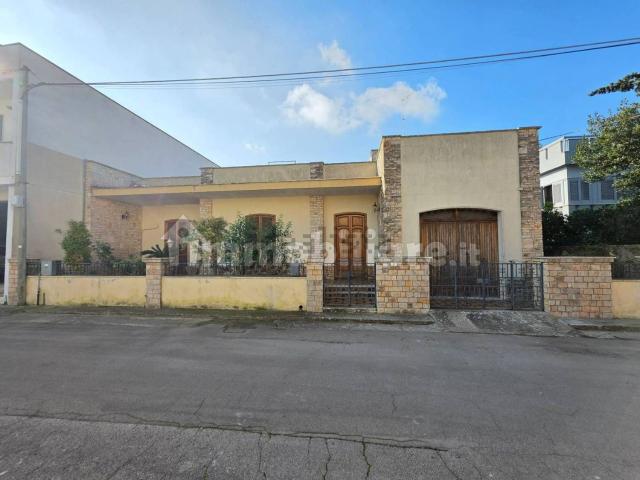 Case e ville in vendita di 200 m² in Via Sant&apos Agostino