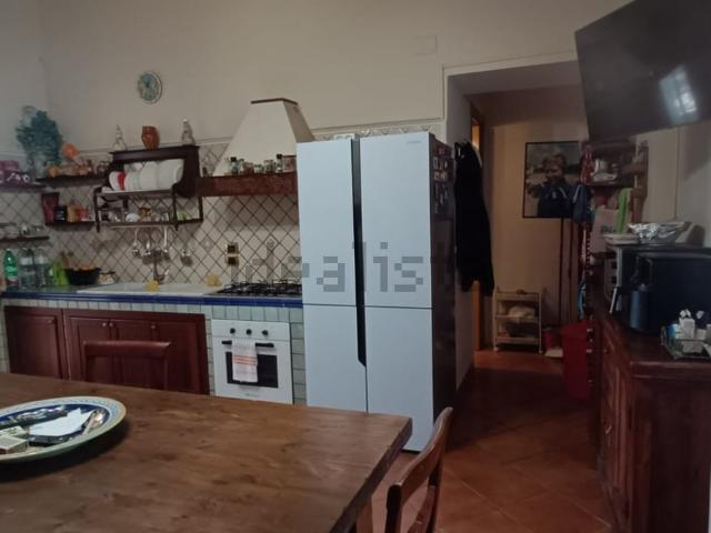 Case e ville in vendita di 200 m² in Via Sud Piazza d&apos Armi
