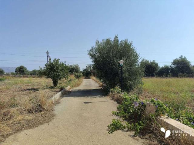 Case e ville in vendita di 200 m² in Via Palma