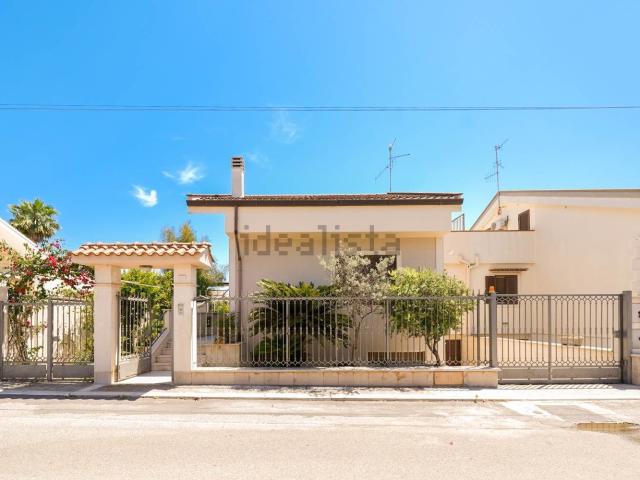 Case e ville in vendita di 200 m² in Via Papa Giovanni Paolo II, 13