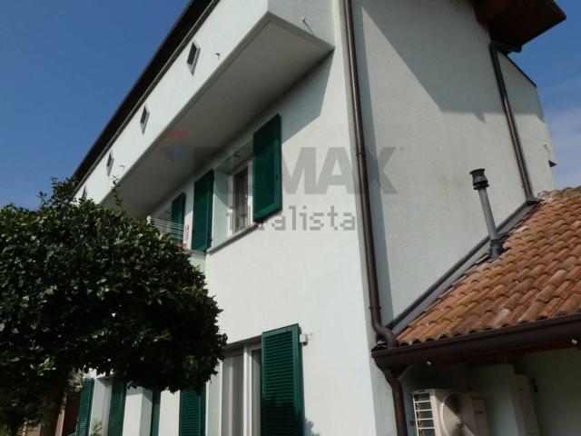 Case e ville in vendita di 200 m² in Via Roma, 134