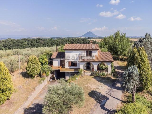Case e ville in vendita di 200 m² in Via Tempio di Giunone, 3
