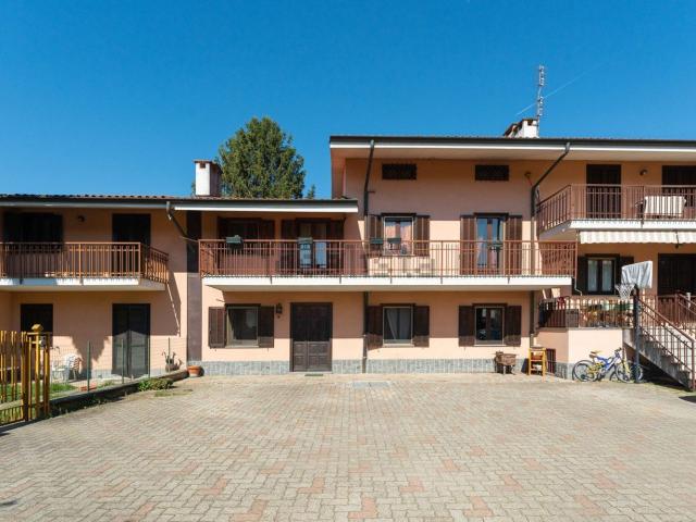 Case e ville in vendita di 200 m² in Via Umberto I