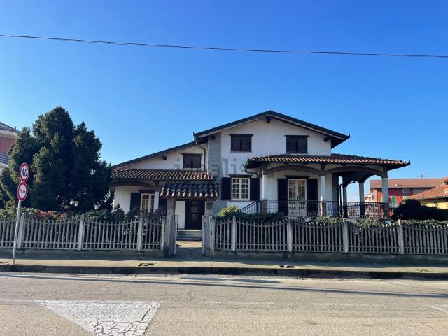 Case e ville in vendita di 200 m² in Via Vittorio Emanuele II, 138