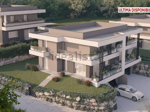 Case e ville in vendita di 200 m² in Via Vincenzo Bellini, 3