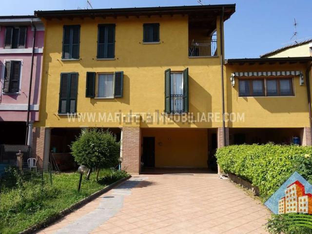 Case e ville in vendita di 200 m² in Vicolo Asilo