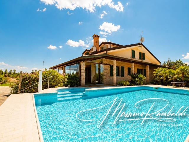 Case e ville in vendita di 200 m² in Contrada Pila