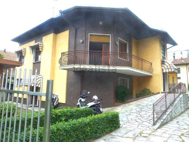 Case e ville in vendita di 200 m² in Corso Guglielmo Marconi