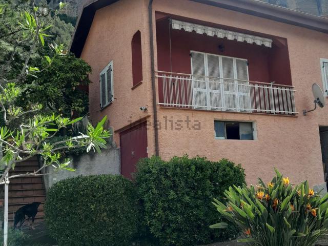 Case e ville in vendita di 200 m² in Corso Limone Piemonte, 170
