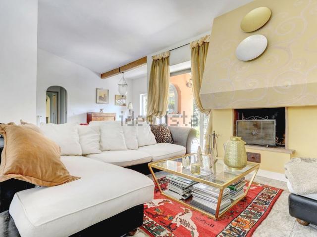 Case e ville in vendita di 200 m² in Largo Olgiata, 15