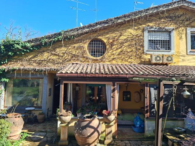 Case e ville in vendita di 200 m² in Largo Olgiata