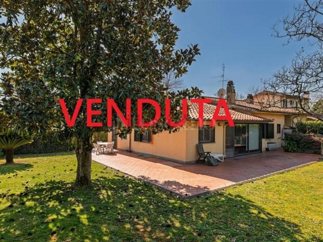 Case e ville in vendita di 200 m² in Largo Olgiata