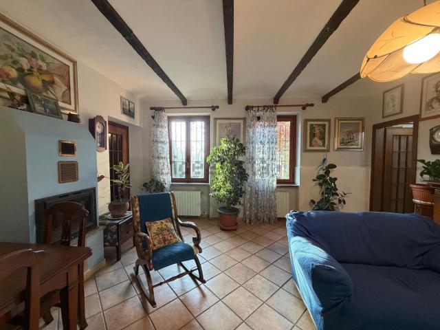 Case e ville in vendita di 200 m² in Località Viatosto