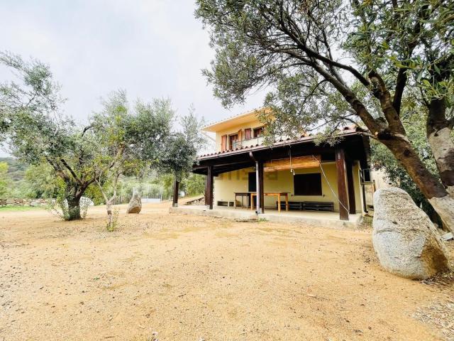 Case e ville in vendita di 200 m² in Località Abba Urci