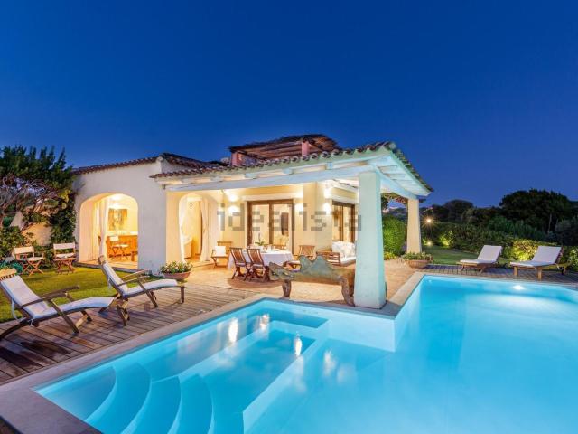 Case e ville in vendita di 200 m² in Località Cala del Faro