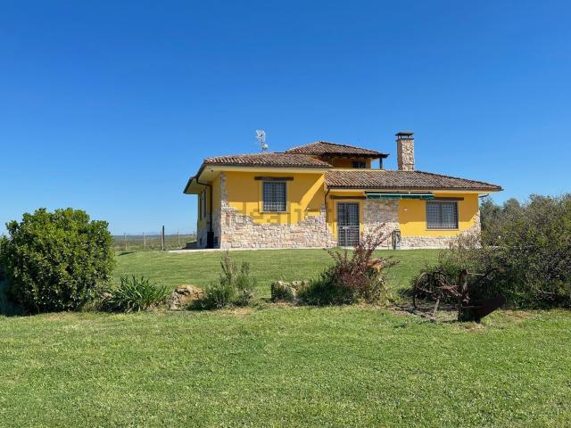 Case e ville in vendita di 200 m² in Località Capacqua
