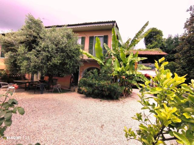 Case e ville in vendita di 200 m² in Strada Belvedere