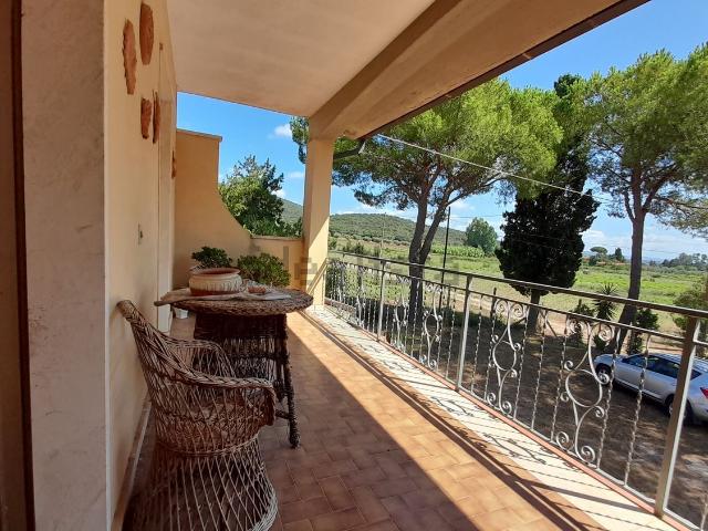 Case e ville in vendita di 200 m² in Strada di Vallerotana, 1