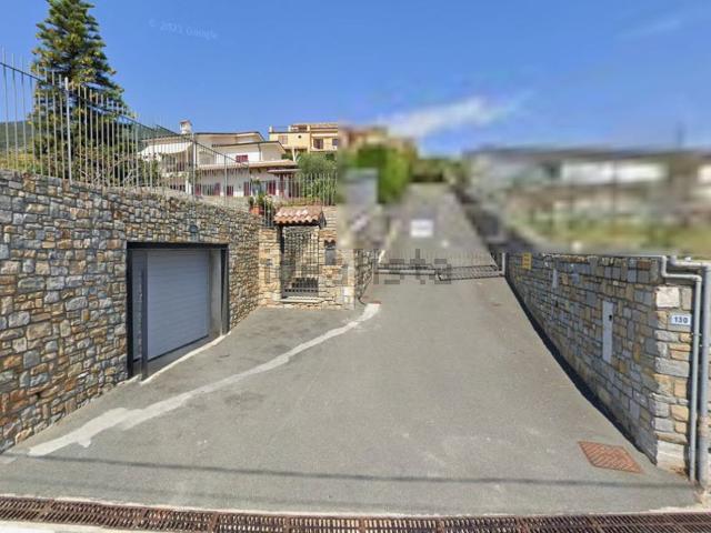 Case e ville in vendita di 200 m² in Strada San Lorenzo