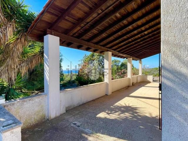 Case e ville in vendita di 200 m² in Strada Provinciale 193