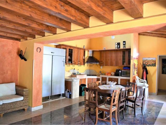 Case e ville in vendita di 200 m² in Strada Provinciale 44
