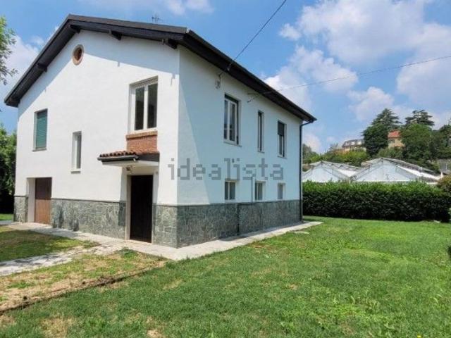 Case e ville in vendita di 200 m² in Strada Voltri