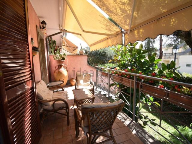 Case e ville in vendita di 201 m² in Via dei Buonvisi