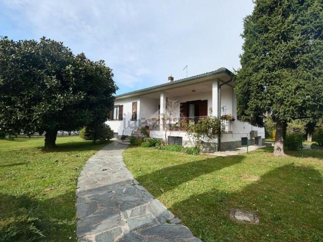 Case e ville in vendita di 201 m² in Vicolo Gaetano Donizetti, 1
