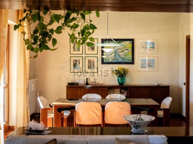 Case e ville in vendita di 203 m² in Via della Marrana di Santa Fresca