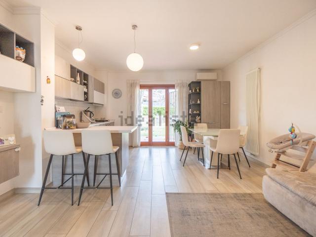 Case e ville in vendita di 203 m² in Via Moricone