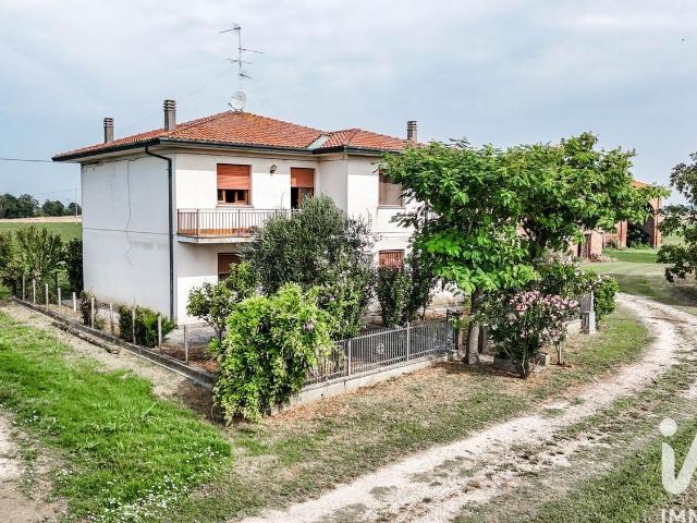 Case e ville in vendita di 203 m² in Via San Silvestro, 2