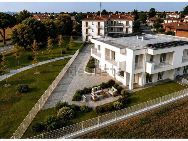 Case e ville in vendita di 204 m²