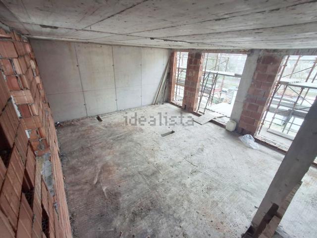 Case e ville in vendita di 204 m² in Via Federico Confalonieri